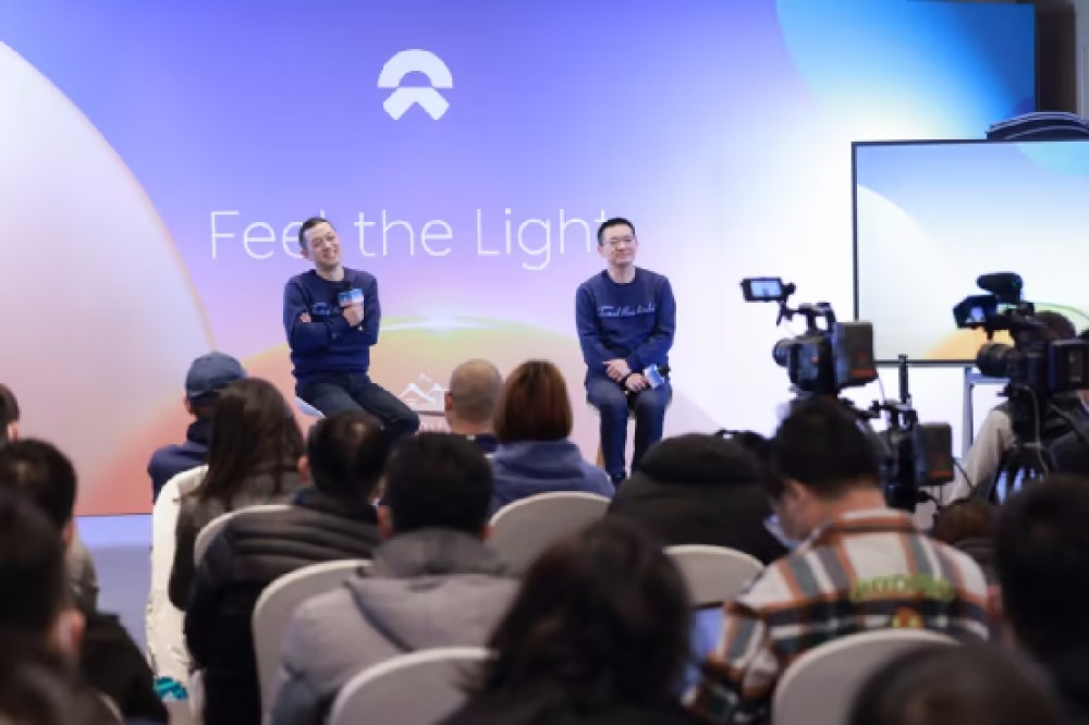 未来李斌:疾病和发烧还没有结束。明年,我们将超过雷克萨斯